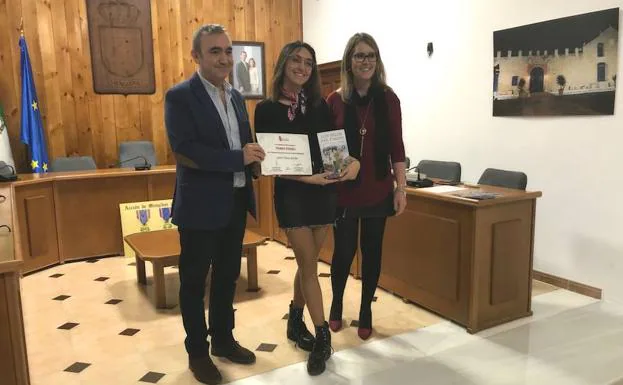 La periodista Laura Velasco gana el Concurso Nacional de Cartas de Amor de Mengíbar