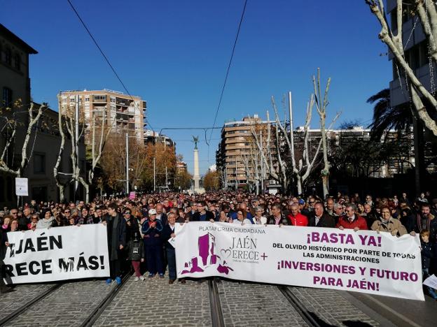 Manifestación pasada de Jaén Merece Más.