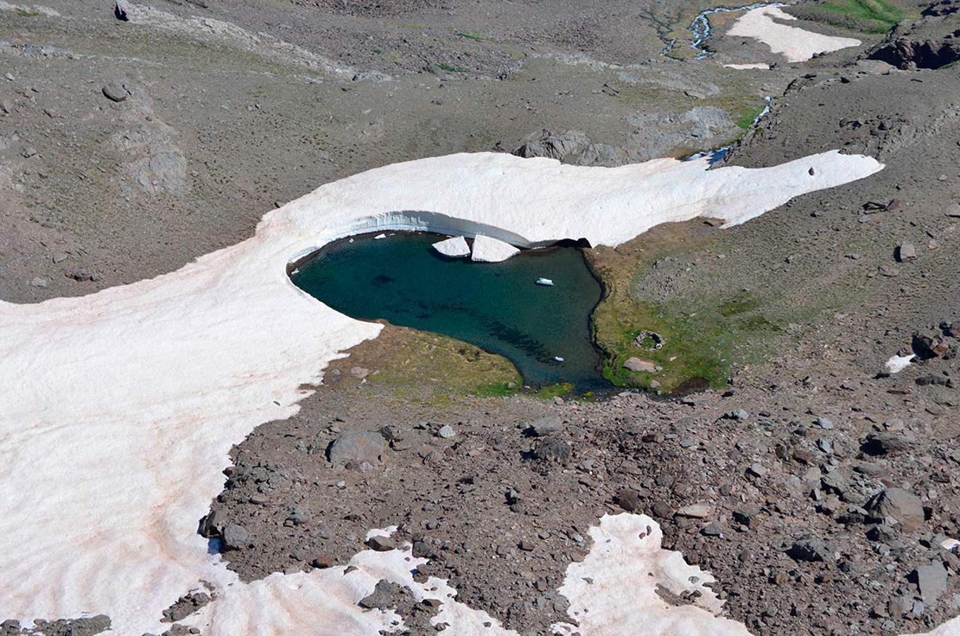 Laguna de la Gabata, premio a quien más fotos aporta.
