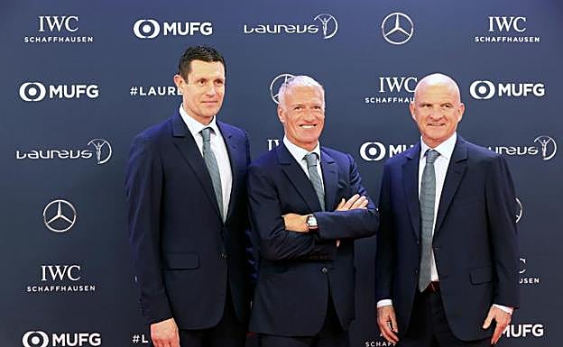 El seleccionador francés Deschamps y sus asistentes, en la gala de los Premios Laureus 2019.