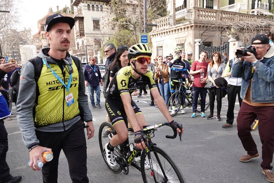 Simon Yates ha ganado la etapa que ha terminado en Granada 