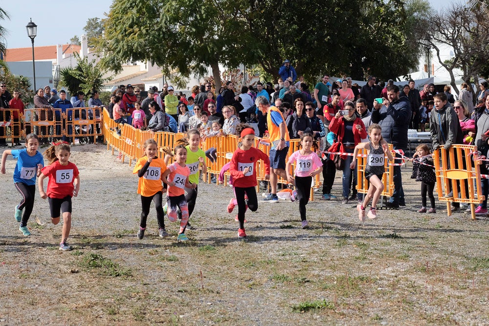 Desde la ELA de Carchuna-Calahonda apoyan las iniciativas que fomentan los hábitos de vida saludables y, como es en este caso, permiten realizar actividades deportivas en familia, permitiendo la participación de personas de todas la edades