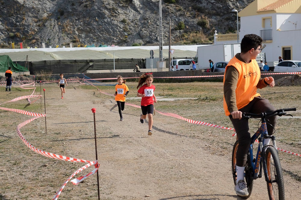 Desde la ELA de Carchuna-Calahonda apoyan las iniciativas que fomentan los hábitos de vida saludables y, como es en este caso, permiten realizar actividades deportivas en familia, permitiendo la participación de personas de todas la edades