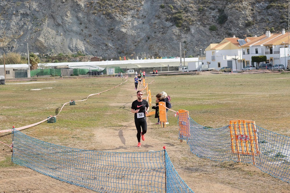 Desde la ELA de Carchuna-Calahonda apoyan las iniciativas que fomentan los hábitos de vida saludables y, como es en este caso, permiten realizar actividades deportivas en familia, permitiendo la participación de personas de todas la edades
