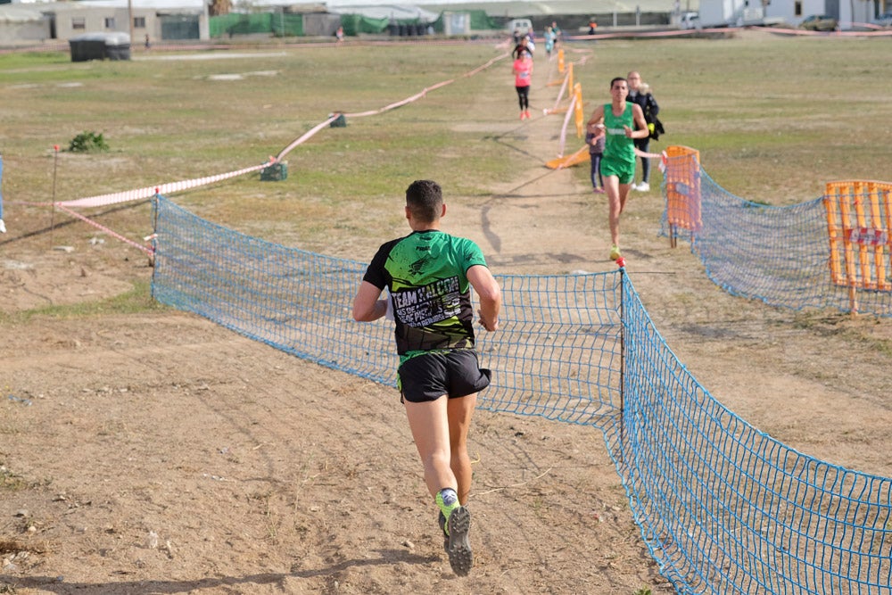Desde la ELA de Carchuna-Calahonda apoyan las iniciativas que fomentan los hábitos de vida saludables y, como es en este caso, permiten realizar actividades deportivas en familia, permitiendo la participación de personas de todas la edades