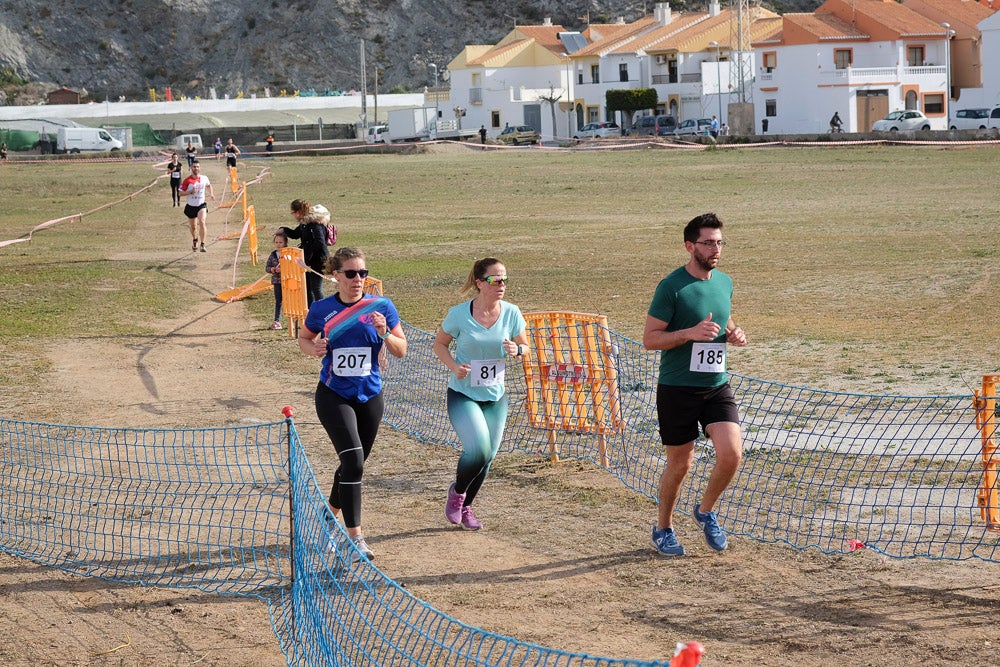 Desde la ELA de Carchuna-Calahonda apoyan las iniciativas que fomentan los hábitos de vida saludables y, como es en este caso, permiten realizar actividades deportivas en familia, permitiendo la participación de personas de todas la edades