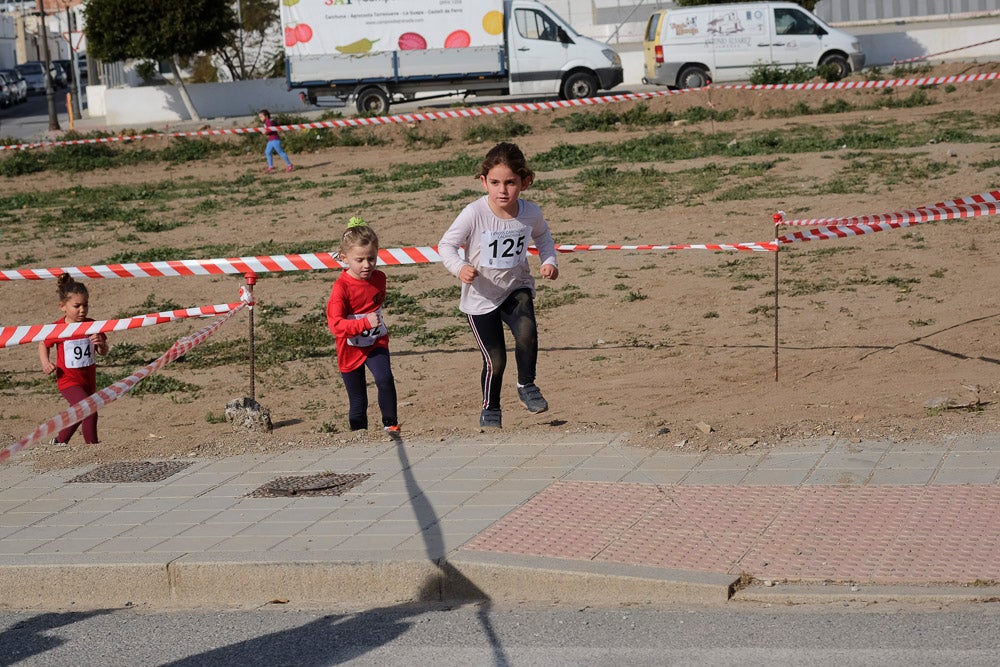Desde la ELA de Carchuna-Calahonda apoyan las iniciativas que fomentan los hábitos de vida saludables y, como es en este caso, permiten realizar actividades deportivas en familia, permitiendo la participación de personas de todas la edades