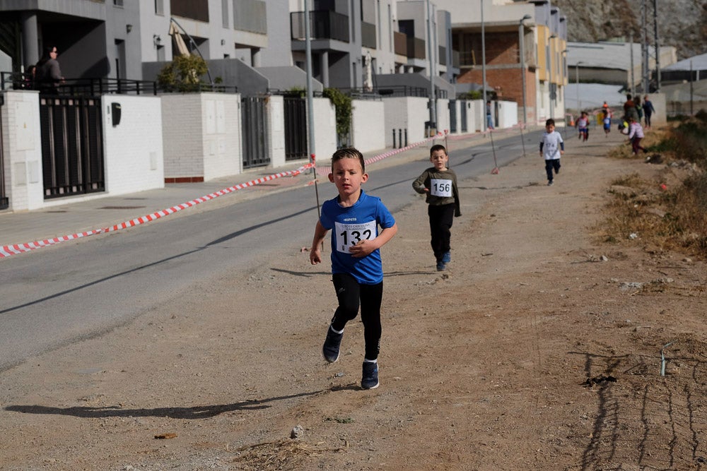 Desde la ELA de Carchuna-Calahonda apoyan las iniciativas que fomentan los hábitos de vida saludables y, como es en este caso, permiten realizar actividades deportivas en familia, permitiendo la participación de personas de todas la edades