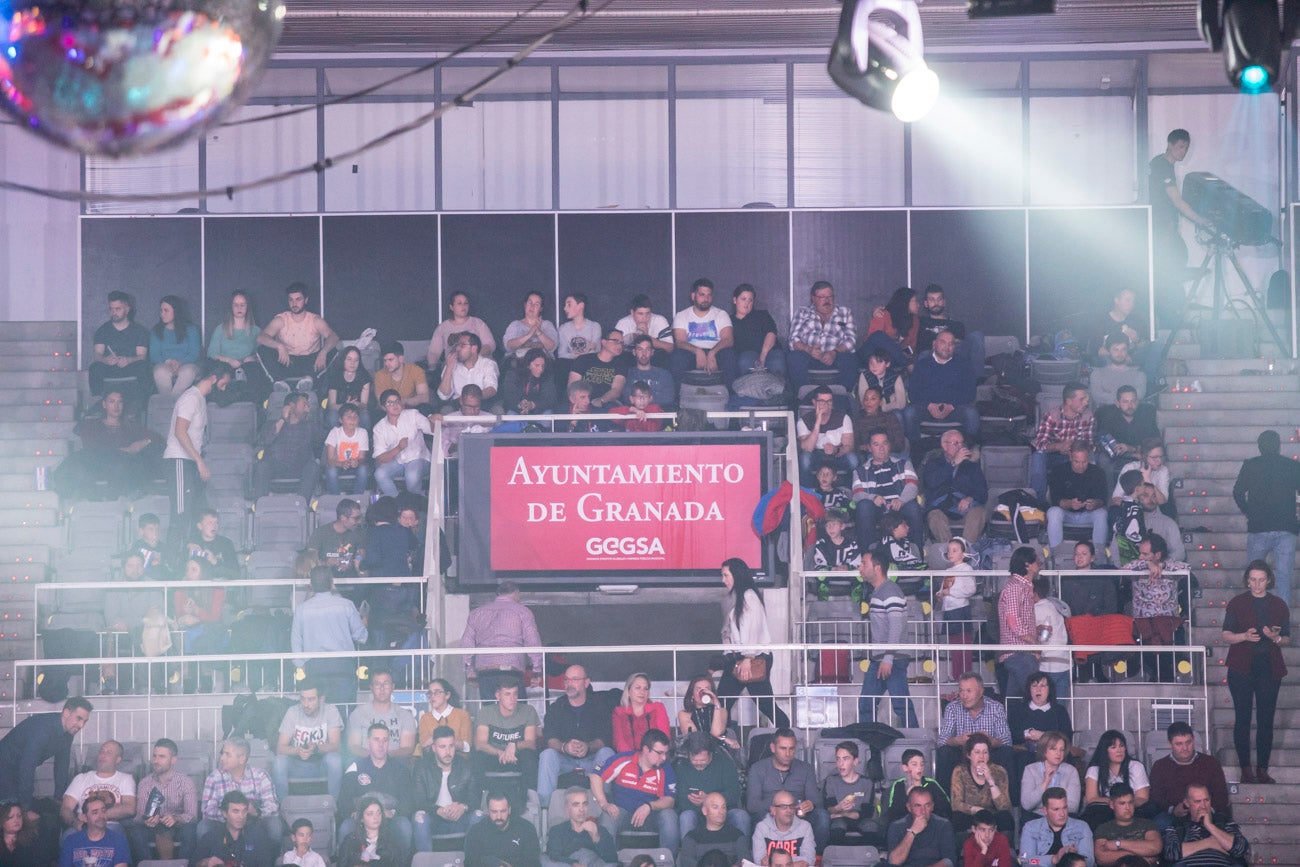 El regreso del X-Trial al Granada sumergió a los espectadores en casi tres horas de impresionantes equilibrios de pilotos avezados