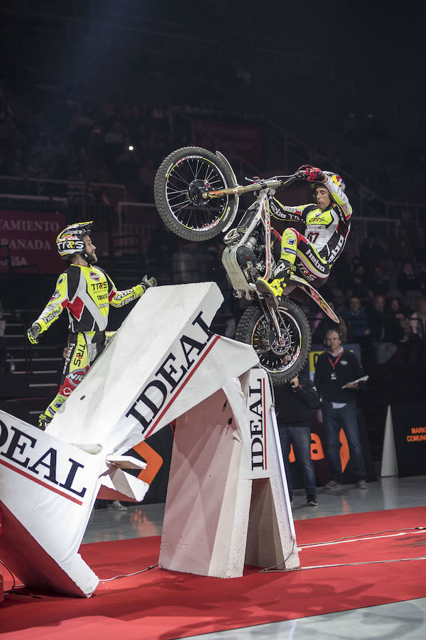 Toni Bou vuela en Granada y se pone aún más líder del X-Trail | Raga acaba tercero tras no clasificarse para la final en la segunda ronda. El joven Busto logra un importante segundo puesto