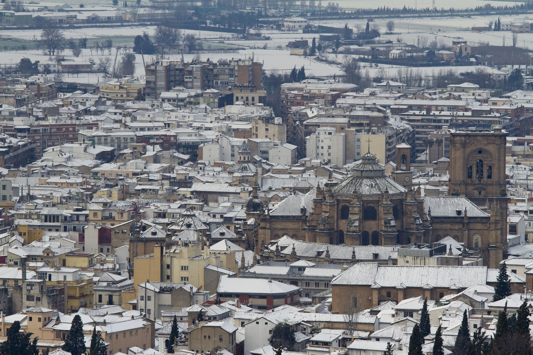 Las nevadas sobre Granada han dejado siempre unas estampas de espectacualr belleza. Recogemos ahora una serie de fotografías de incuestionable valor.