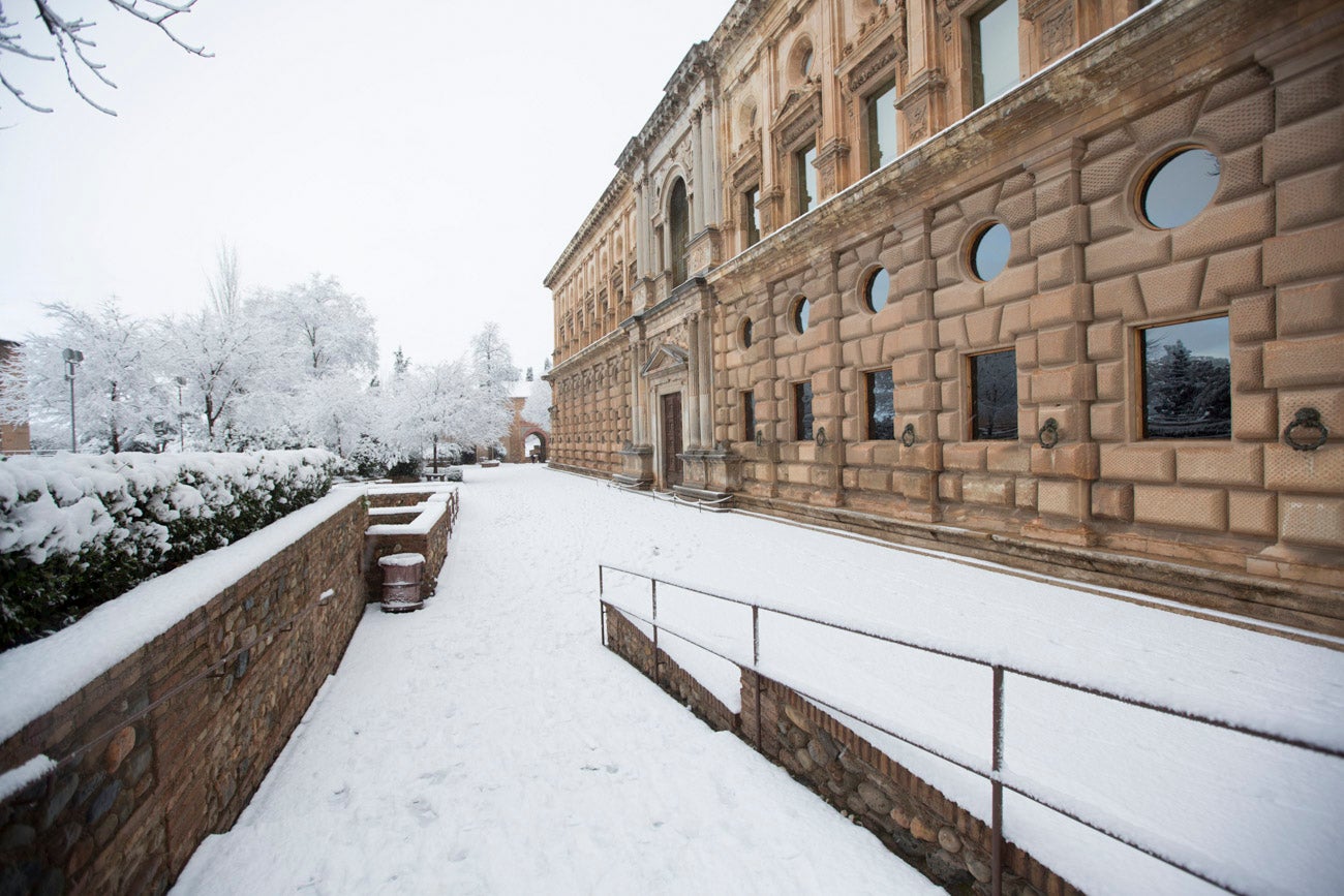 Las nevadas sobre Granada han dejado siempre unas estampas de espectacualr belleza. Recogemos ahora una serie de fotografías de incuestionable valor.