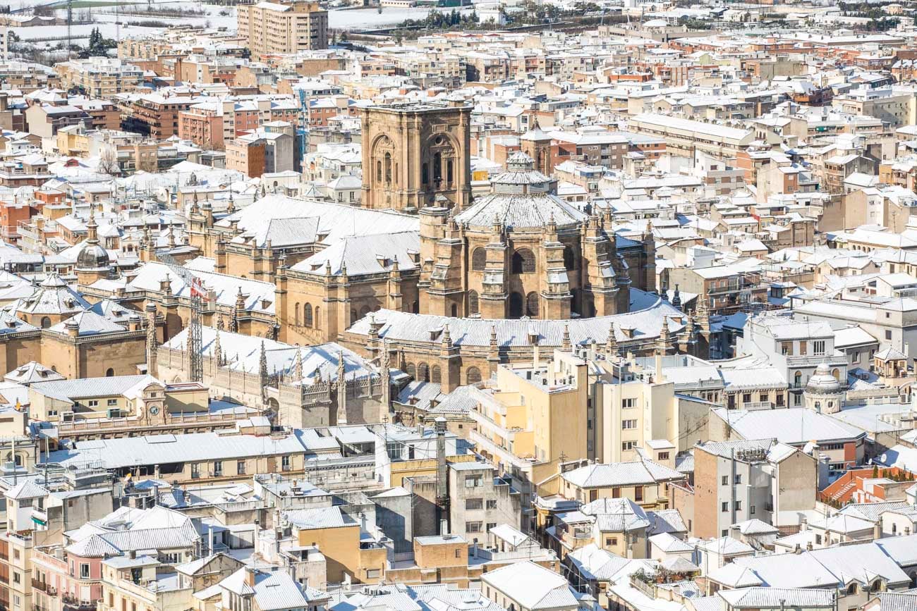 Las nevadas sobre Granada han dejado siempre unas estampas de espectacualr belleza. Recogemos ahora una serie de fotografías de incuestionable valor.