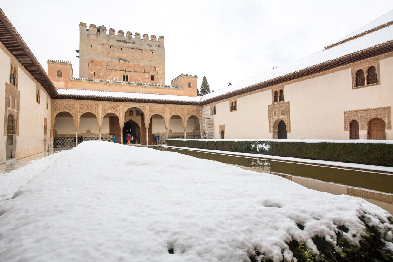 Las nevadas sobre Granada han dejado siempre unas estampas de espectacualr belleza. Recogemos ahora una serie de fotografías de incuestionable valor.
