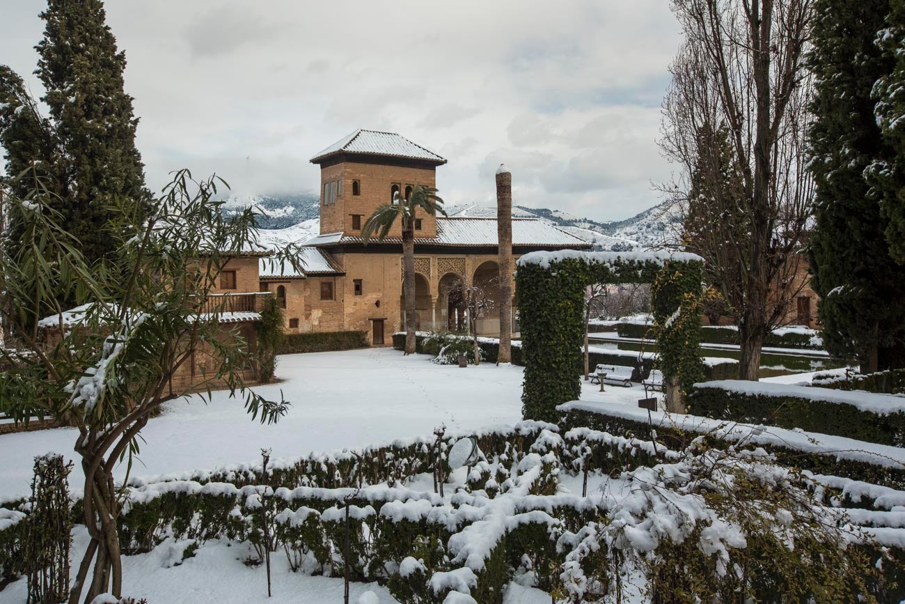 Las nevadas sobre Granada han dejado siempre unas estampas de espectacualr belleza. Recogemos ahora una serie de fotografías de incuestionable valor.
