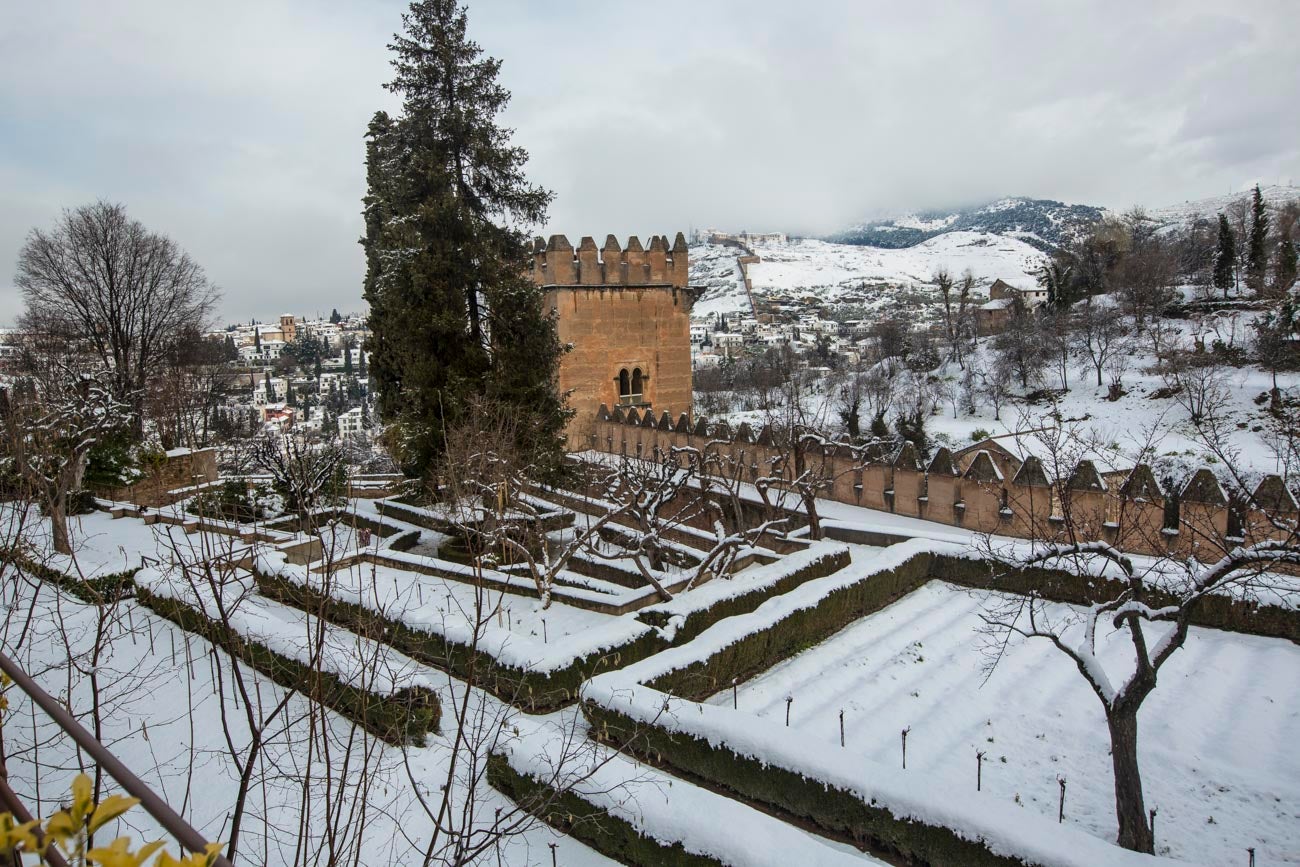 Las nevadas sobre Granada han dejado siempre unas estampas de espectacualr belleza. Recogemos ahora una serie de fotografías de incuestionable valor.