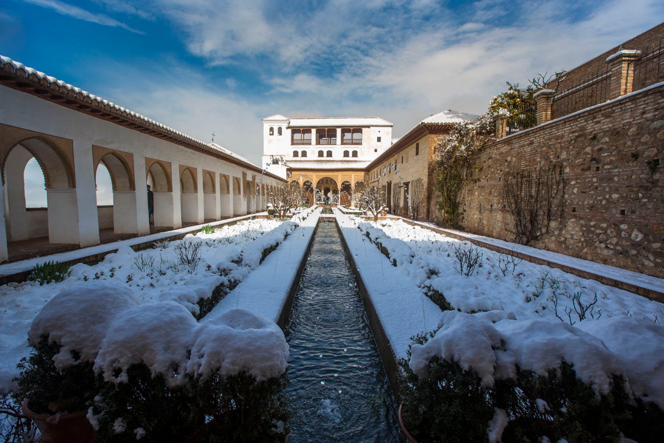 Las nevadas sobre Granada han dejado siempre unas estampas de espectacualr belleza. Recogemos ahora una serie de fotografías de incuestionable valor.