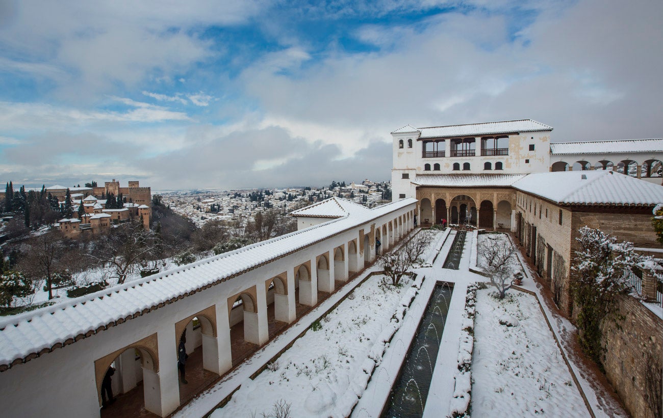 Las nevadas sobre Granada han dejado siempre unas estampas de espectacualr belleza. Recogemos ahora una serie de fotografías de incuestionable valor.