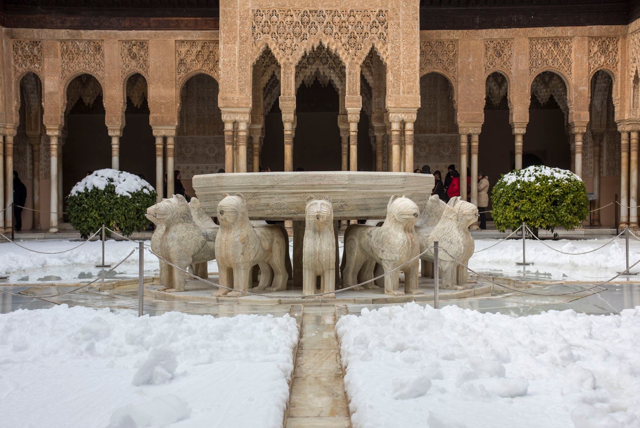 Las nevadas sobre Granada han dejado siempre unas estampas de espectacualr belleza. Recogemos ahora una serie de fotografías de incuestionable valor.