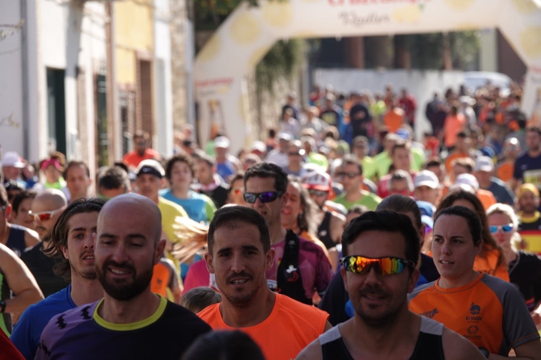 El Valle de Lecrín acoge una modesta carrera con 350 participantes entre corredores absolutos, senderistas y chiquillos