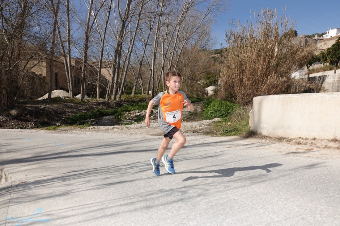 El Valle de Lecrín acoge una modesta carrera con 350 participantes entre corredores absolutos, senderistas y chiquillos