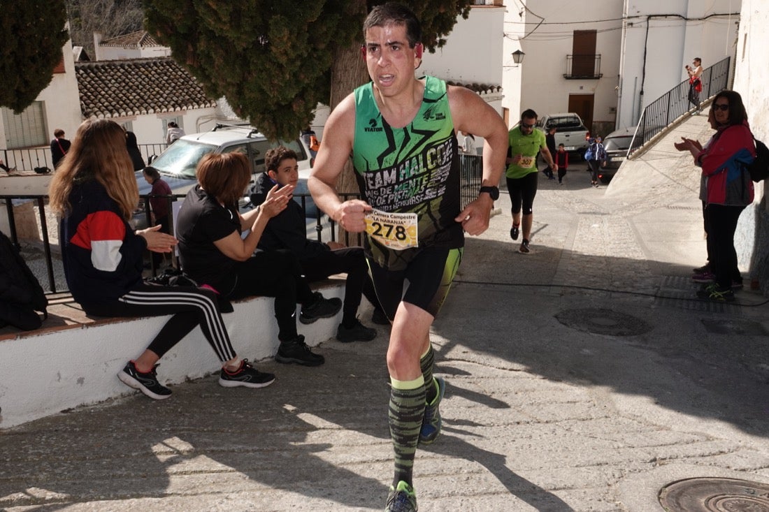 El Valle de Lecrín acoge una modesta carrera con 350 participantes entre corredores absolutos, senderistas y chiquillos