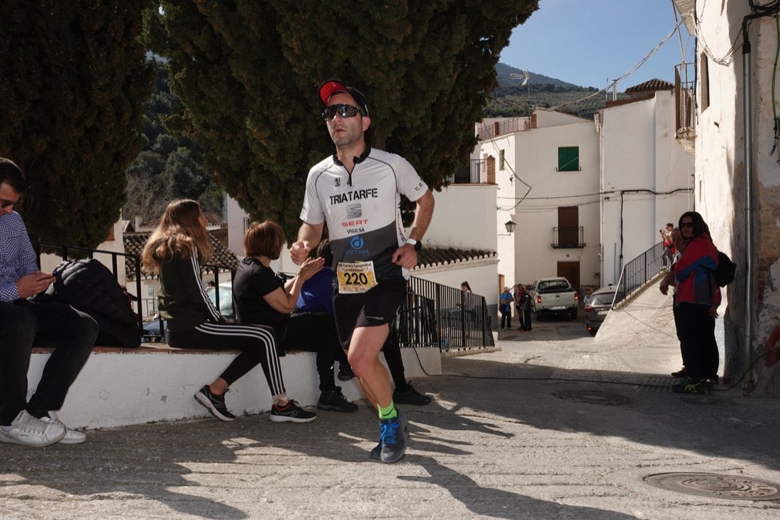 El Valle de Lecrín acoge una modesta carrera con 350 participantes entre corredores absolutos, senderistas y chiquillos