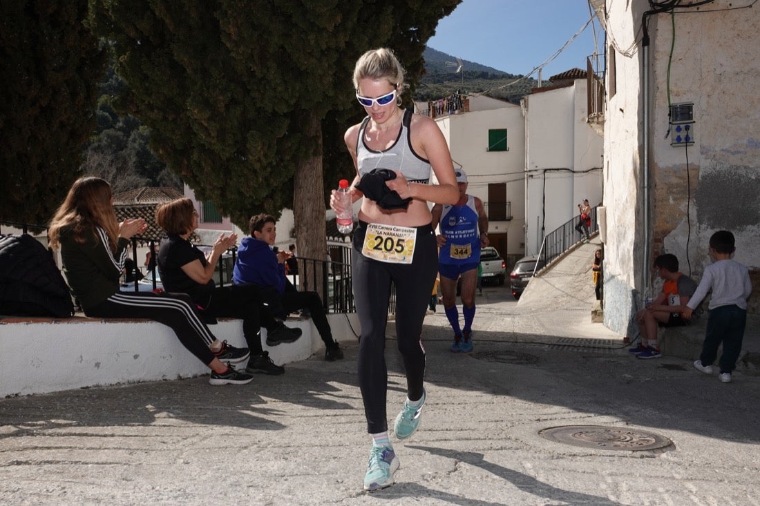 El Valle de Lecrín acoge una modesta carrera con 350 participantes entre corredores absolutos, senderistas y chiquillos