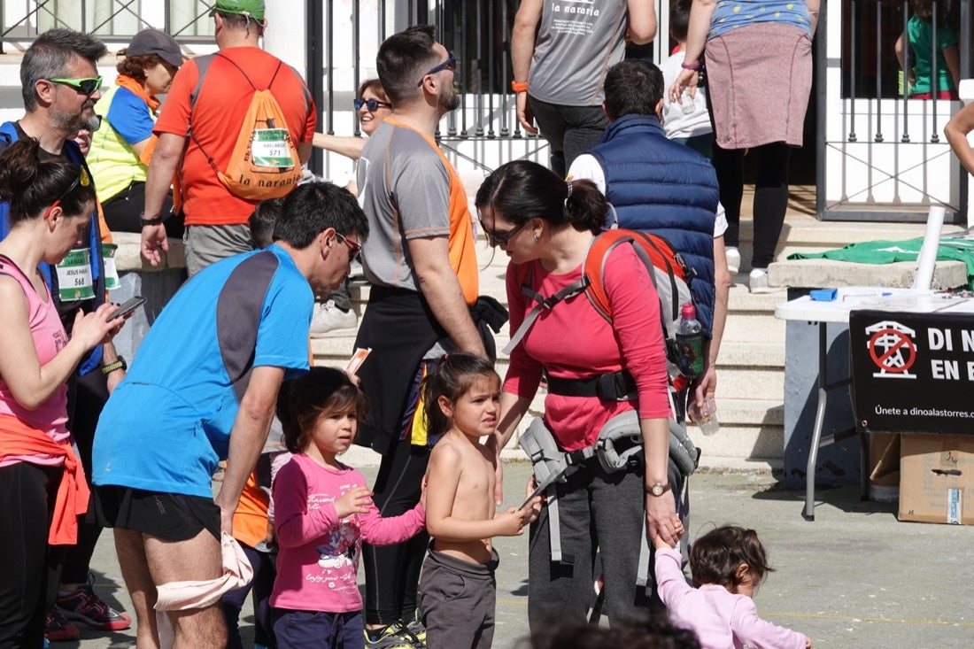 El Valle de Lecrín acoge una modesta carrera con 350 participantes entre corredores absolutos, senderistas y chiquillos
