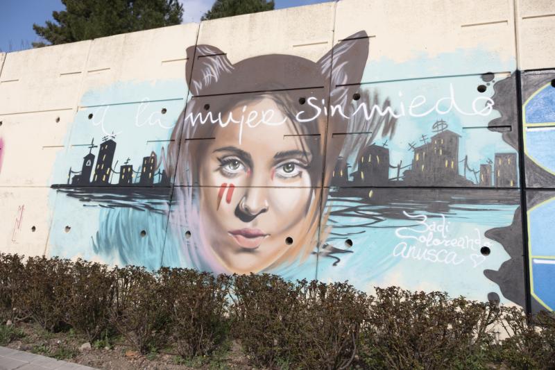 Cordobesa pero residente en Granada durante varios años, su recuerdo sigue vivo en un enorme mural próximo a la Estación de Autobuses