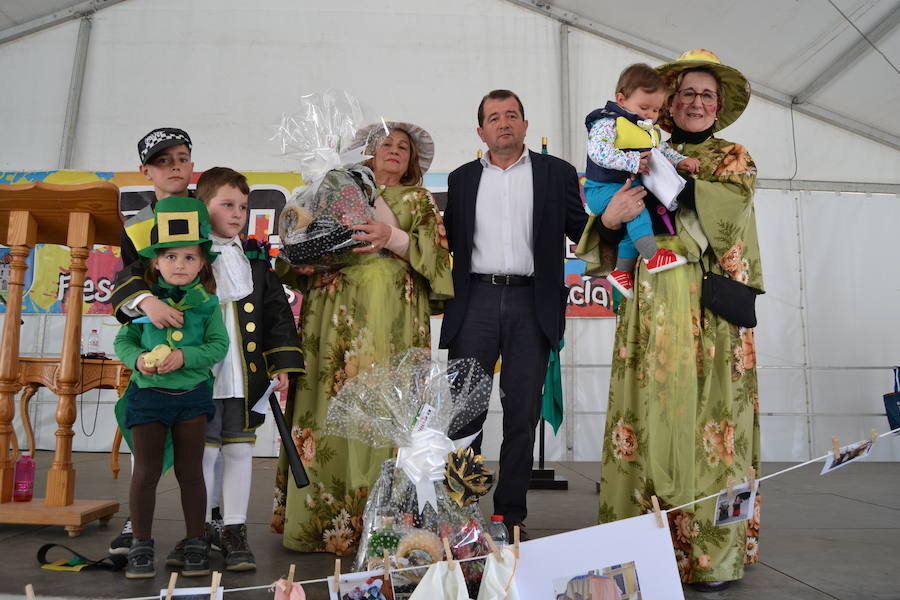 Juani Castillo y Remedios Extremera pregonan el carnaval rural de Alhama que se prolongará con otras tres jornadas