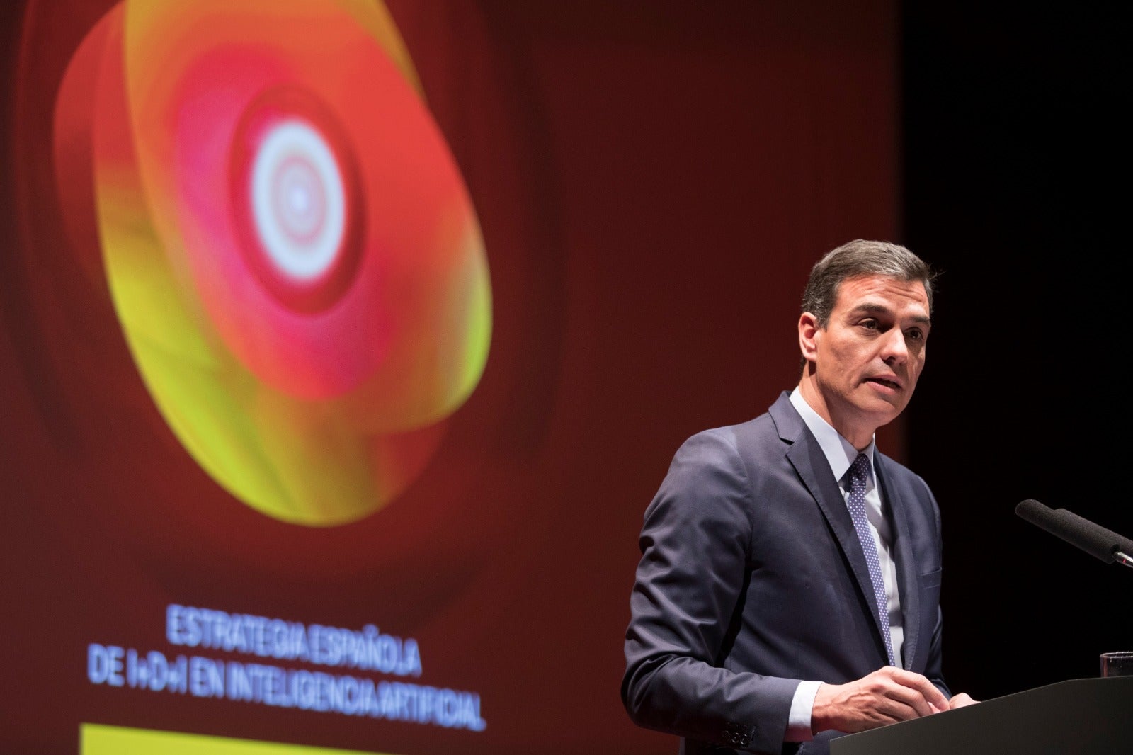 El presidente del Gobierno y el ministro de Ciencia exponen en la ciudad la estrategia nacional de Inteligencia Artificial