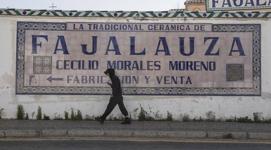 La familia de Cecilio Morales Moreno, de 98 años de edad, prepara ya la fundación que recogerá los cinco siglos de historia de la fábrica del Albaicín