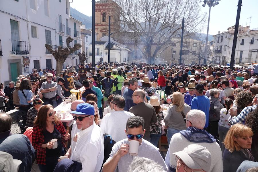Total en la fiesta de la Asadura de Güéjar Sierra que cumple ya veinticuatro ediciones y se ha convertido en una de las grandes citas de la temporada