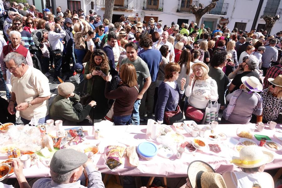 Total en la fiesta de la Asadura de Güéjar Sierra que cumple ya veinticuatro ediciones y se ha convertido en una de las grandes citas de la temporada