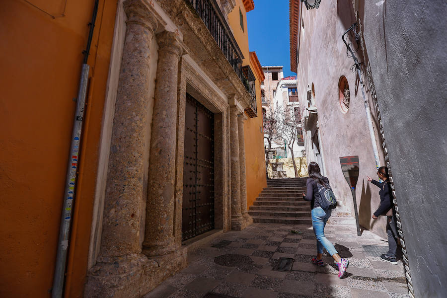 La Cuesta de Santa Inés atesora uno de las más nobles casas palaciegas de Granada: la casa Ágreda