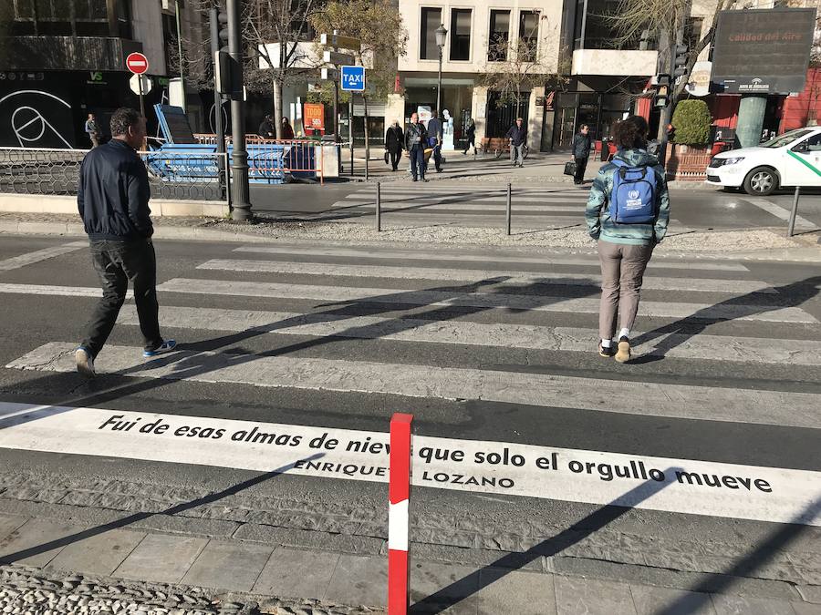 Enriqueta Lozano en la Fuente de las Batallas