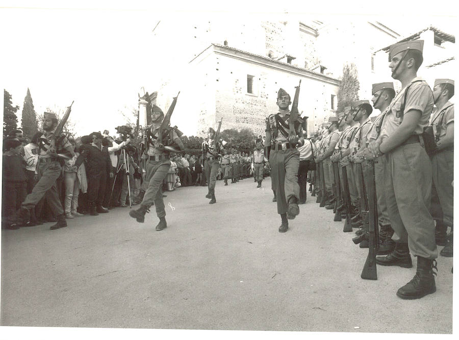 Salida de Santa María de la Alhambra Semana Santa 1989