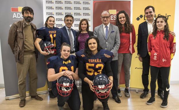 Foto de familia de los premiados por el programa 'Betfairxeldeporte'.