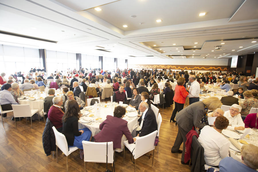 La novedad del encuentro para muchos asistentes fue conocer personalmente a Francisco Jesús Orozco, obispo de Guadix, que tomó posesión del cargo hace cuatro meses