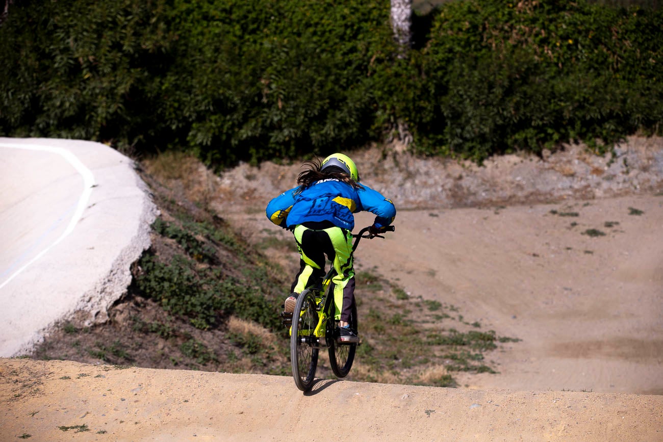Es la actual campeona de Andalucía y segunda en España de BMX sin haber cumplido los diez años y cuenta con la posibilidad de remontar hasta conseguir ser la mejor de su categoría