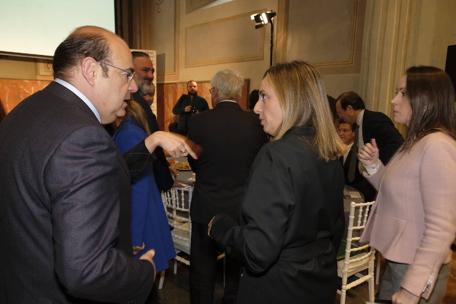 La consejera de Fomento de la Junta de Andalucía ha anunciado varios planes de su área para los próximos meses en la provincia de Granada