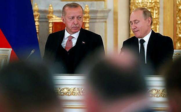 Erdogan (i) y Putin. 