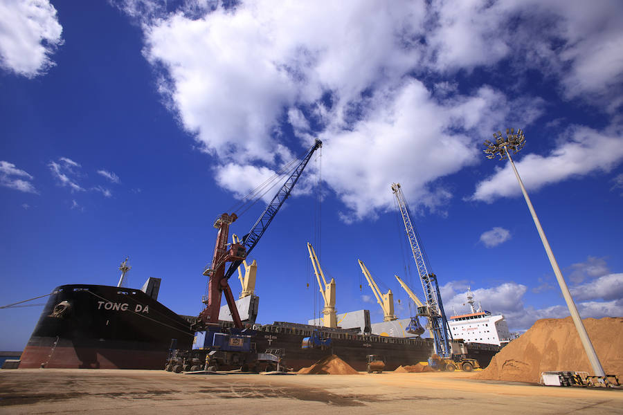 En julio se cargaron 35.000 toneladas de granel líquido en un mismo buque y parecía una cifra inalcanzable