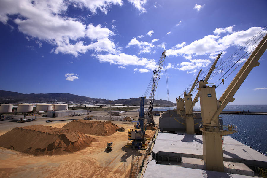 En julio se cargaron 35.000 toneladas de granel líquido en un mismo buque y parecía una cifra inalcanzable