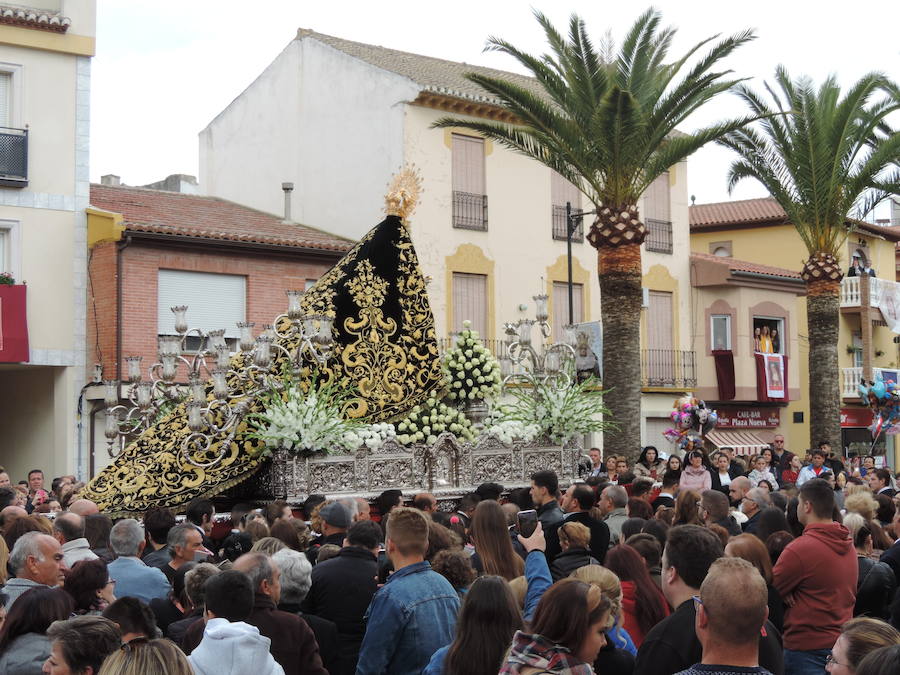 En la procesión figuraban representaciones de más de una decena de hermandades de la provincia y, durante todo el recorrido no dejaron de producirse momentos de emoción entre los devotos