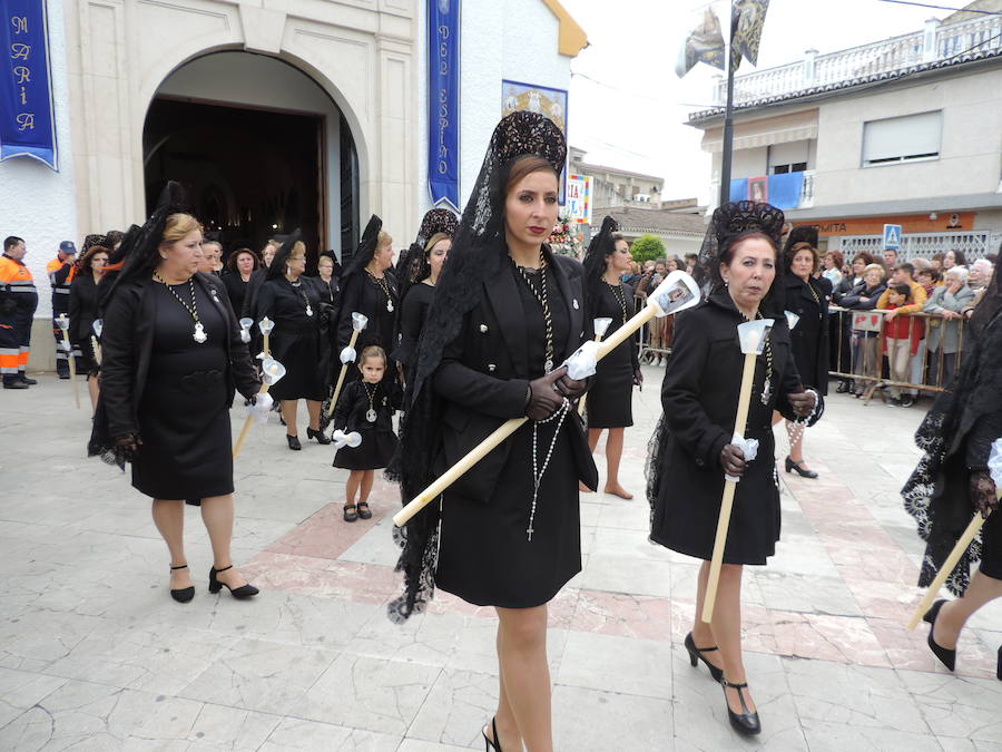 En la procesión figuraban representaciones de más de una decena de hermandades de la provincia y, durante todo el recorrido no dejaron de producirse momentos de emoción entre los devotos