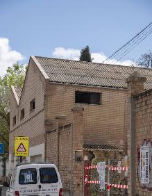 Imagen secundaria 2 - Comienza el derribo de las cocheras de la Rober