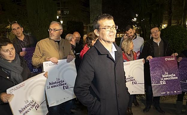 Pedro Antonio Honrubia, anoche en la plaza Mariana Pineda.