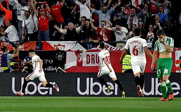 Munir, celebra el gol anotado ante el Betis. 